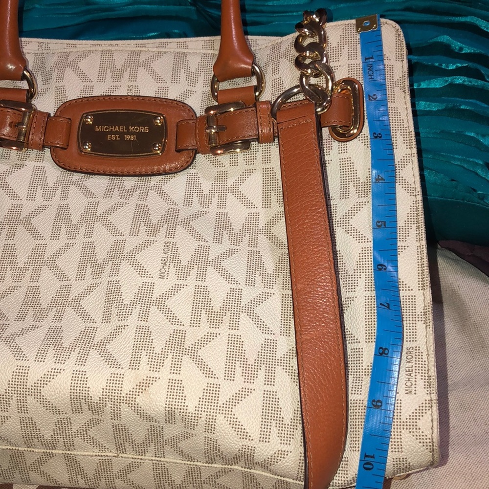 Michael kors hand bag - Picture 6 of 7